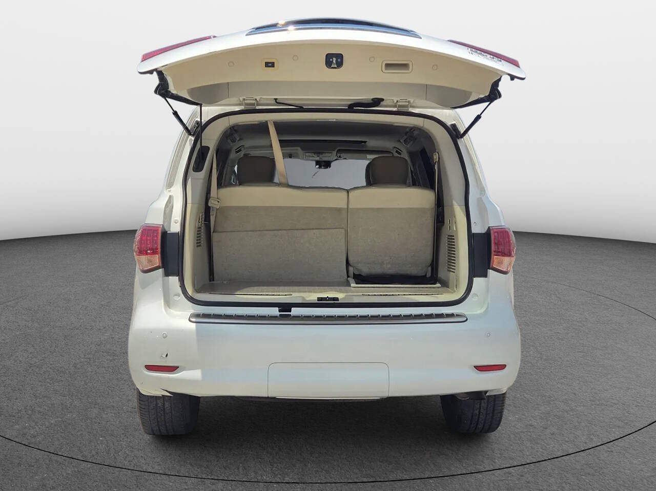 Used 2011 INFINITI QX56 2WD image 7