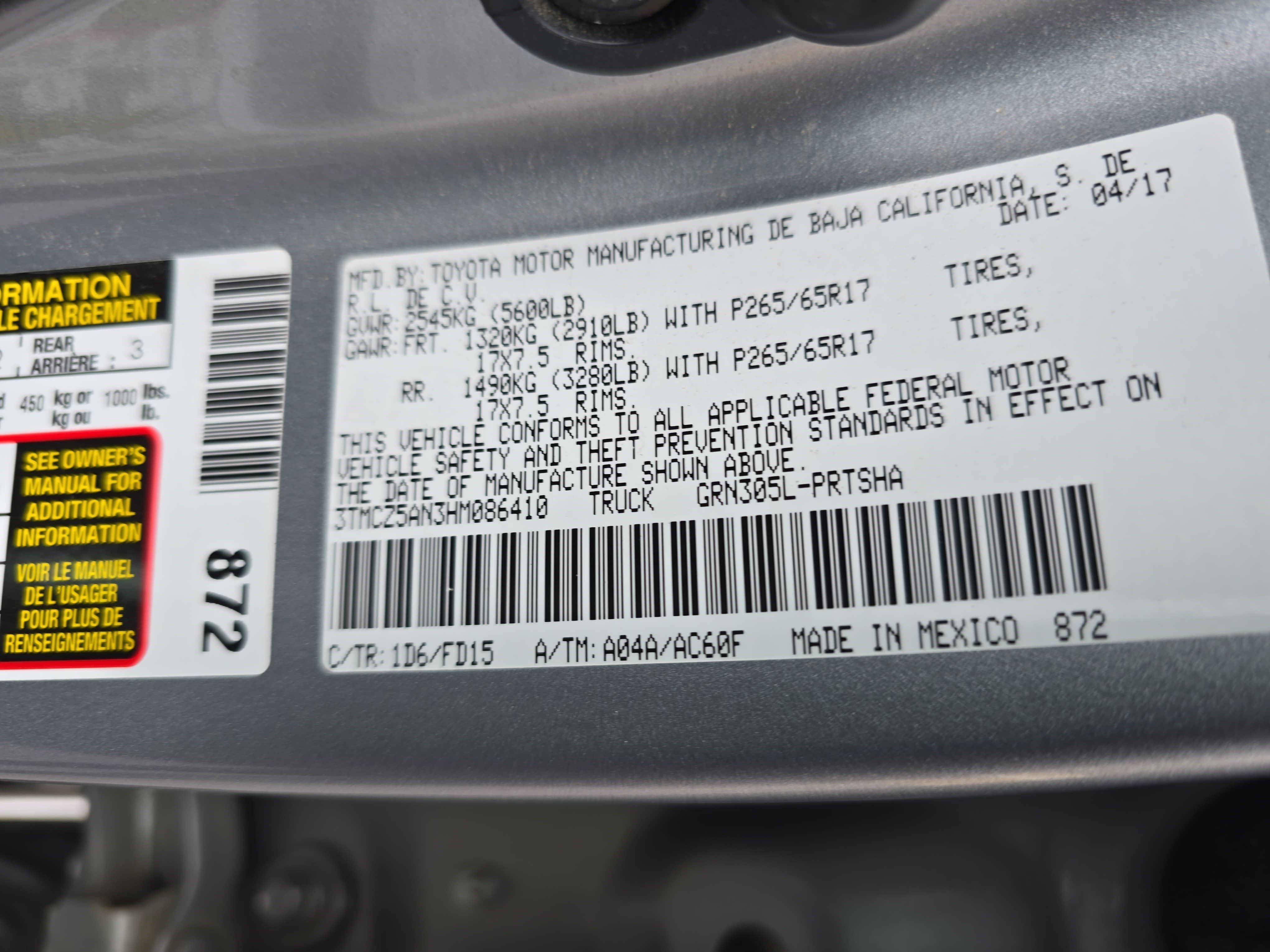 Used 2017 Toyota Tacoma TRD Sport image 31