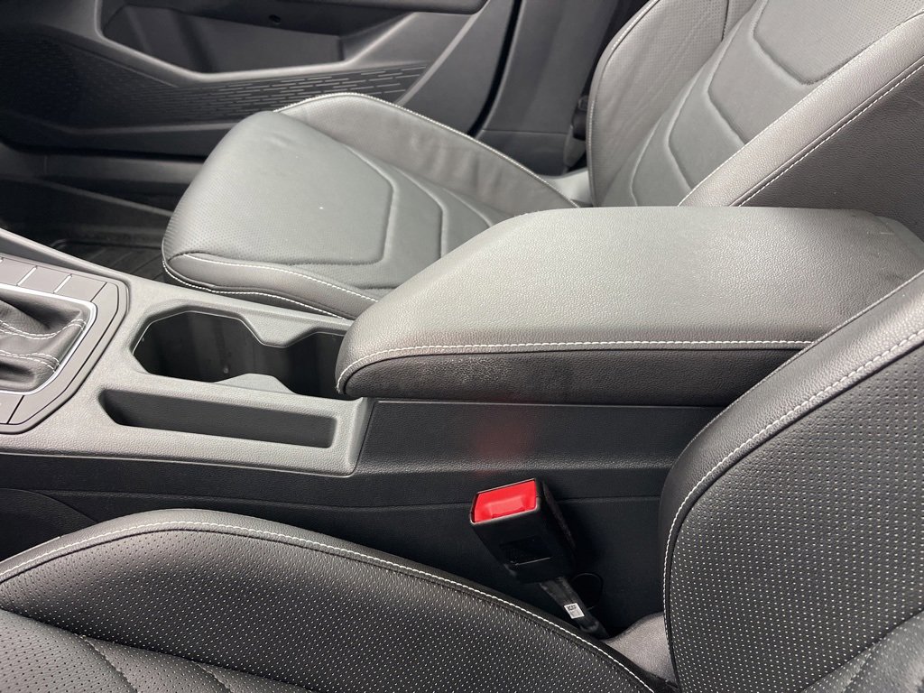 Used 2024 Volkswagen Jetta SEL image 13