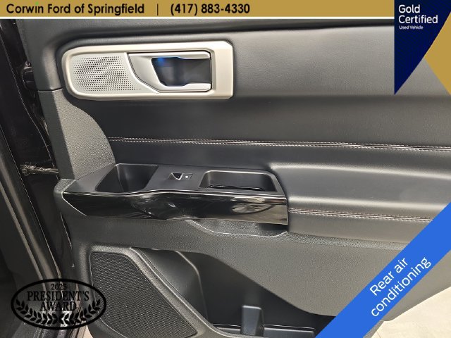 Certified 2023 Ford Explorer Platinum w/ Technology Package AWD/4WD image 17