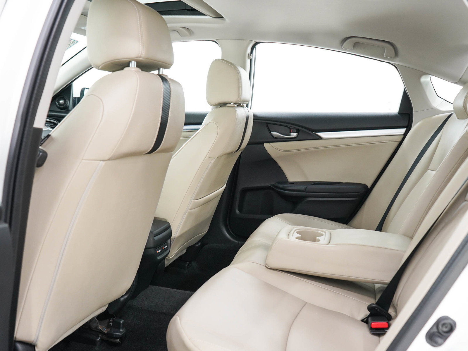 Used 2016 Honda Civic Touring image 13