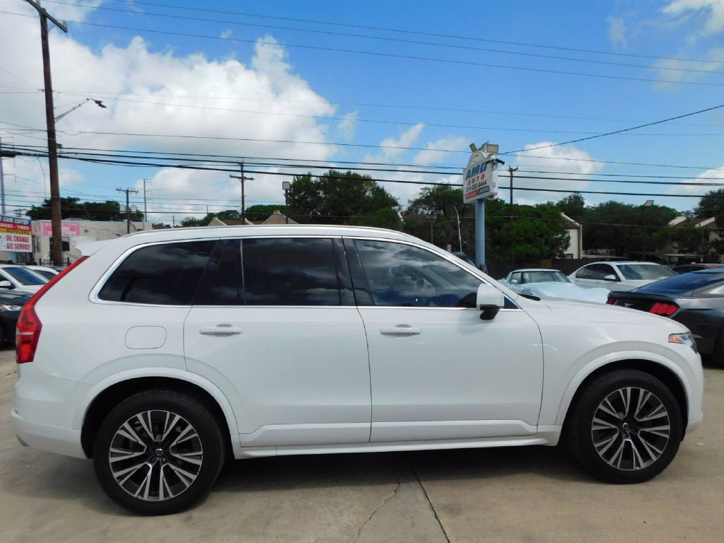 Used 2020 Volvo XC90 T5 Momentum w/ Protection Package Premier image 8