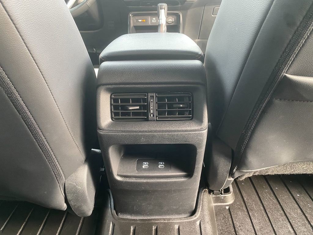 Used 2024 Honda CR-V Sport Touring image 27