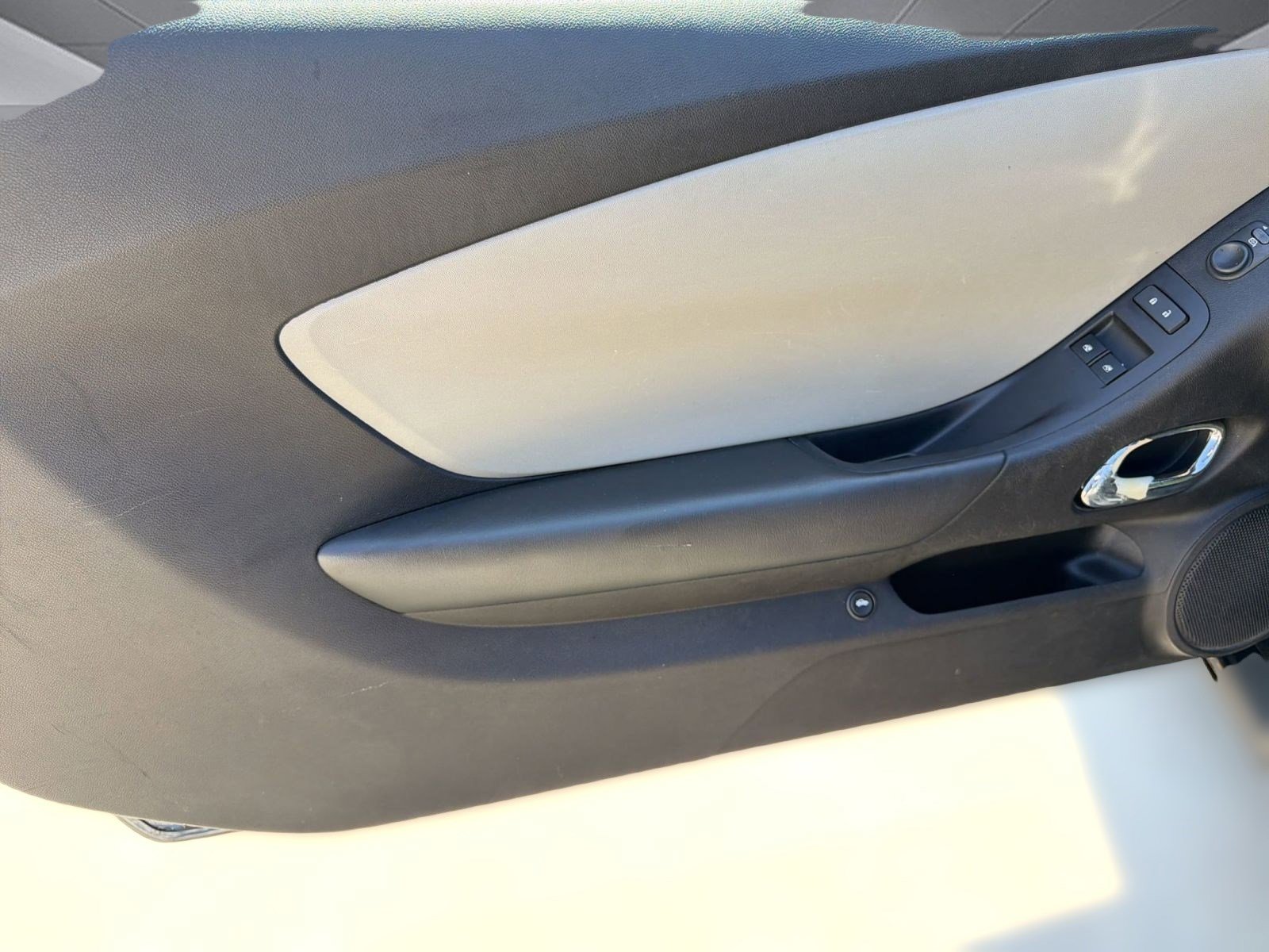 Used 2013 Chevrolet Camaro LS image 20