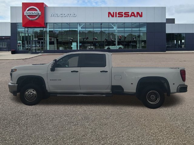 Used 2020 Chevrolet Silverado 3500 W/T w/ WT Convenience Package AWD/4WD image 4