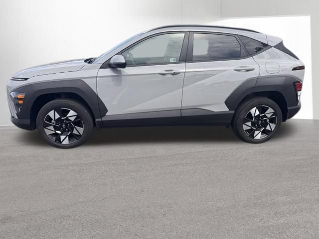 Used 2024 Hyundai Kona SEL AWD/4WD image 2