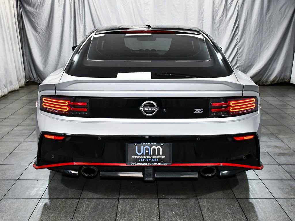 Used 2024 Nissan Z NISMO w/ Floor Mat Package RWD image 5