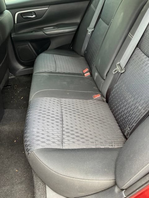 Used 2016 Nissan Altima 2.5 SV FWD image 10