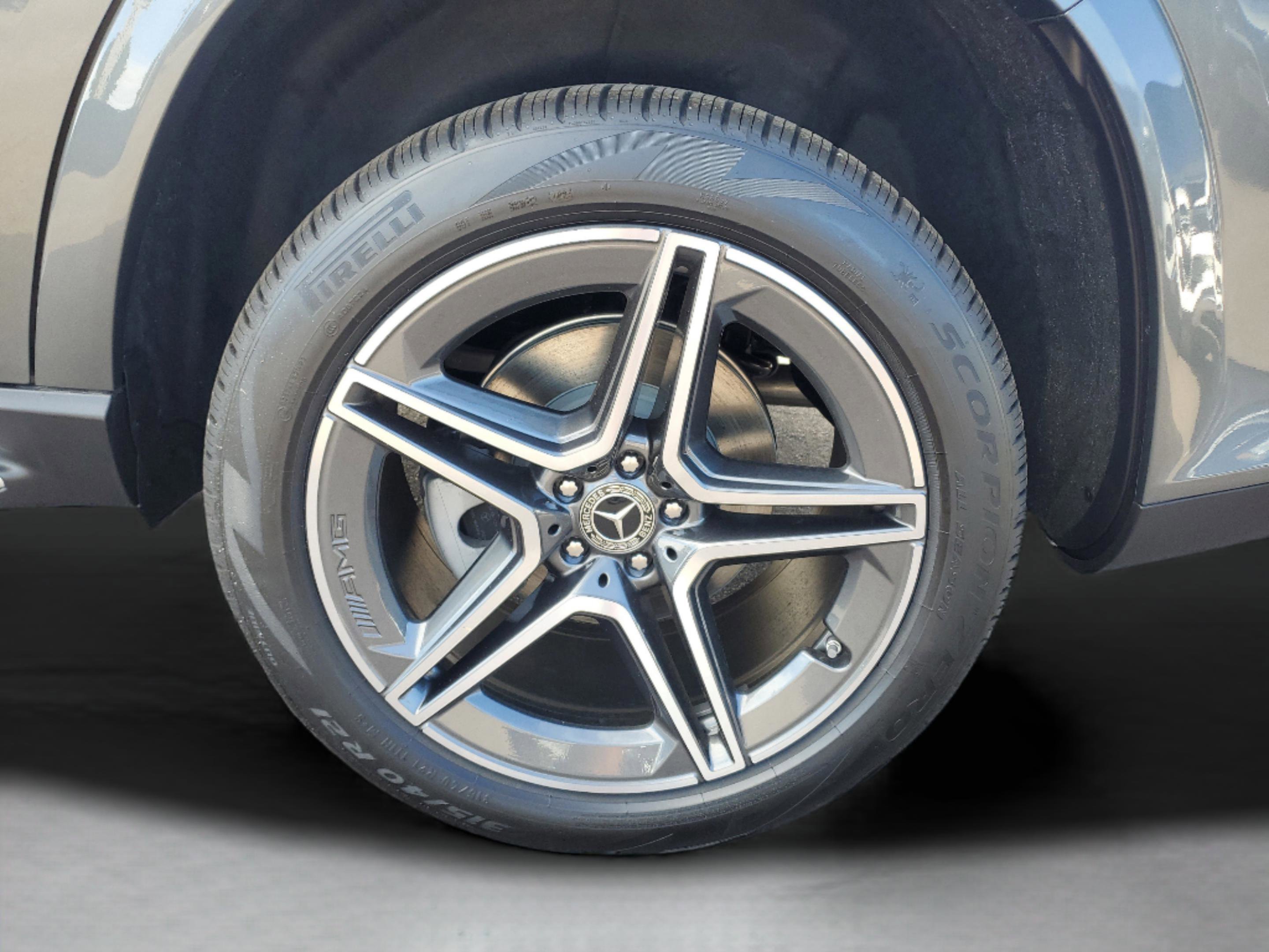 Certified 2026 Mercedes-Benz GLS 450 4MATIC image 8
