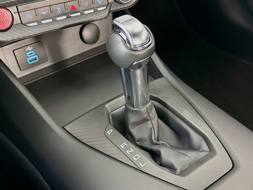 Used 2025 Ford Mustang EcoBoost image 16