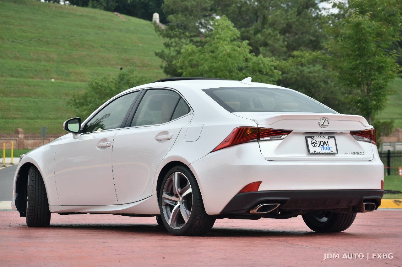 Used 2018 Lexus IS 300 AWD w/ Comfort Package image 7
