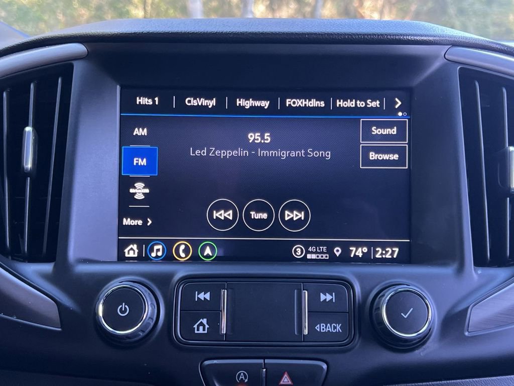 Used 2022 GMC Terrain AT4 w/ Infotainment Package II image 16