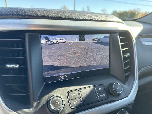 Certified 2023 GMC Acadia SLE w/ Driver Convenience Package image 22