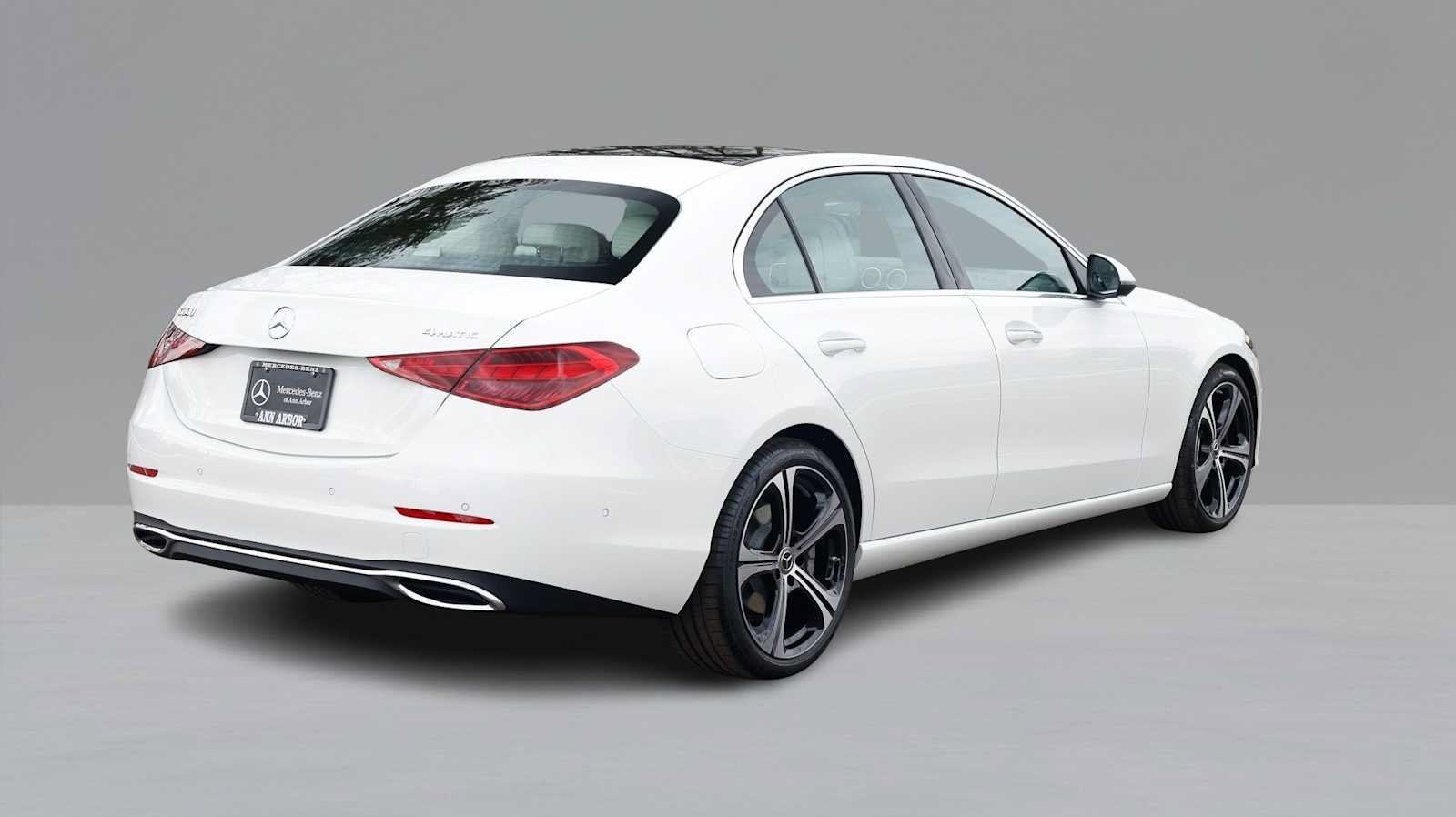 Used 2026 Mercedes-Benz C 300 4MATIC Sedan image 5