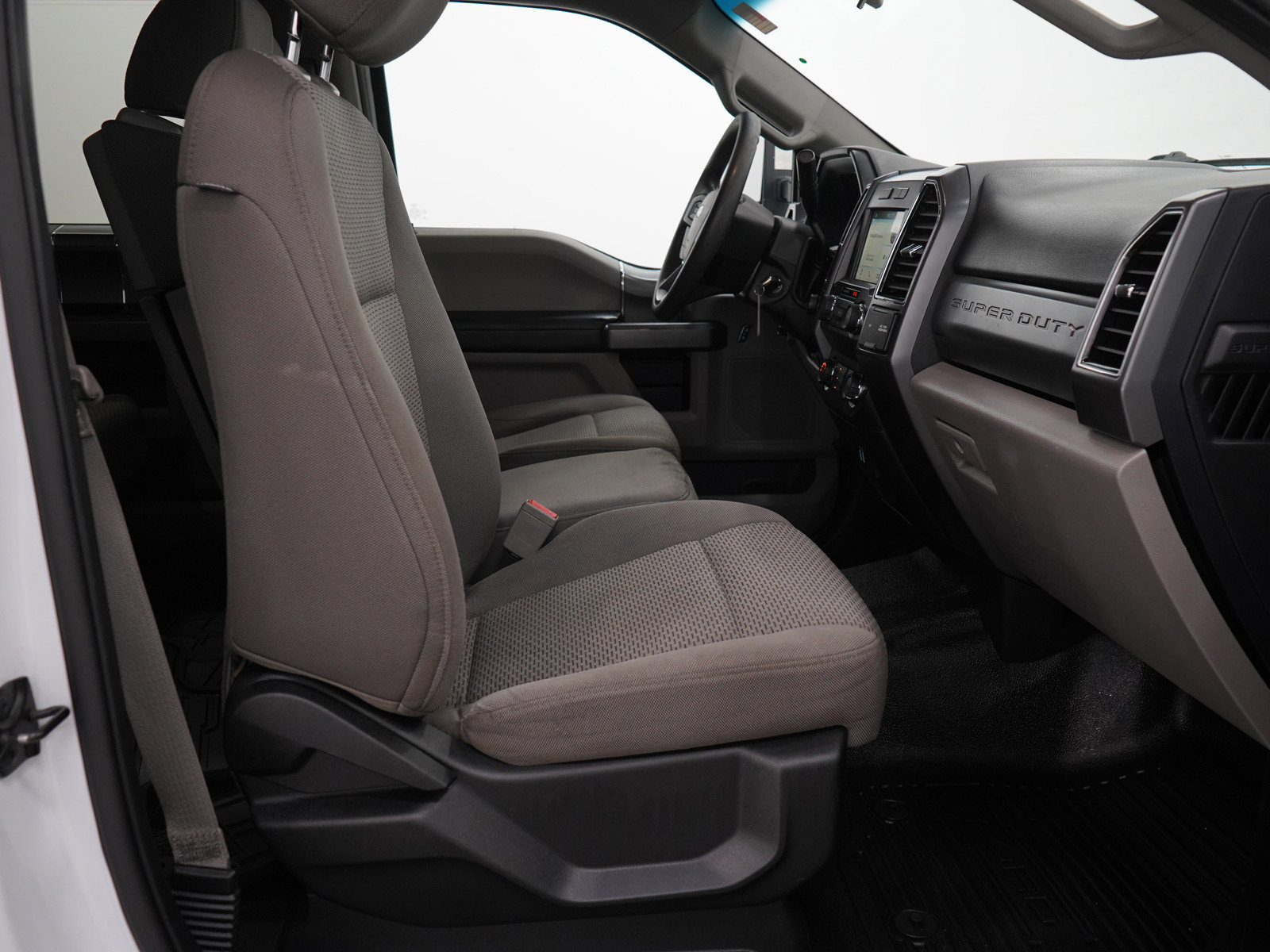 Used 2019 Ford F250 XLT w/ XLT Premium Package image 13