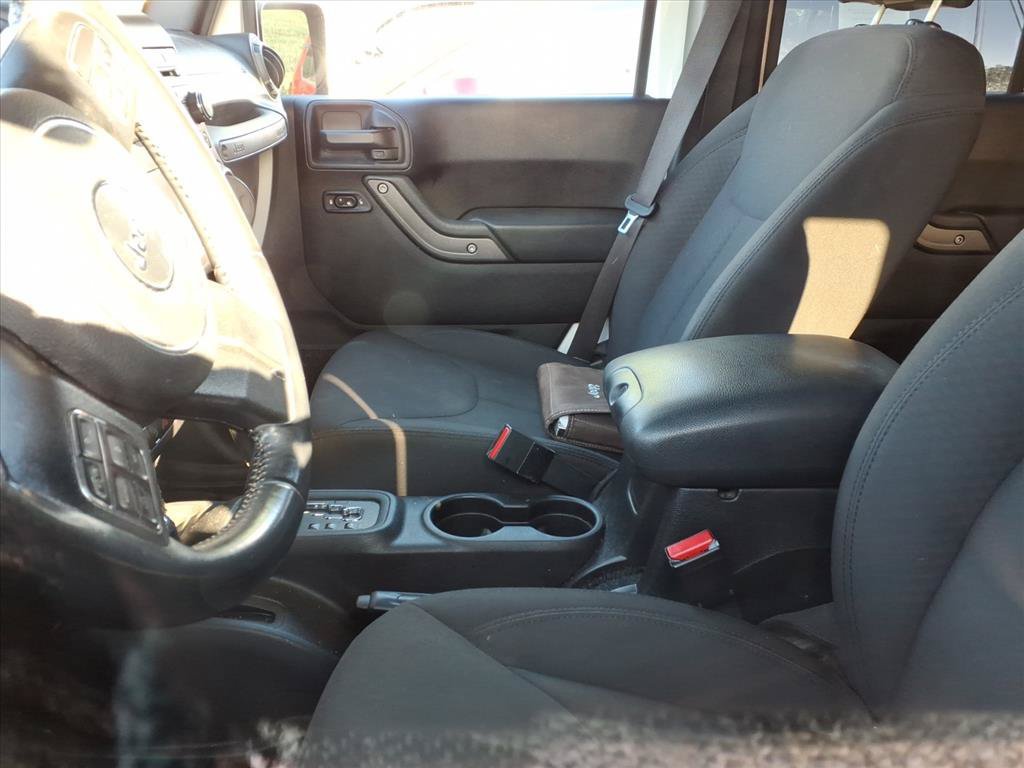 Used 2017 Jeep Wrangler Unlimited Sport AWD/4WD image 10