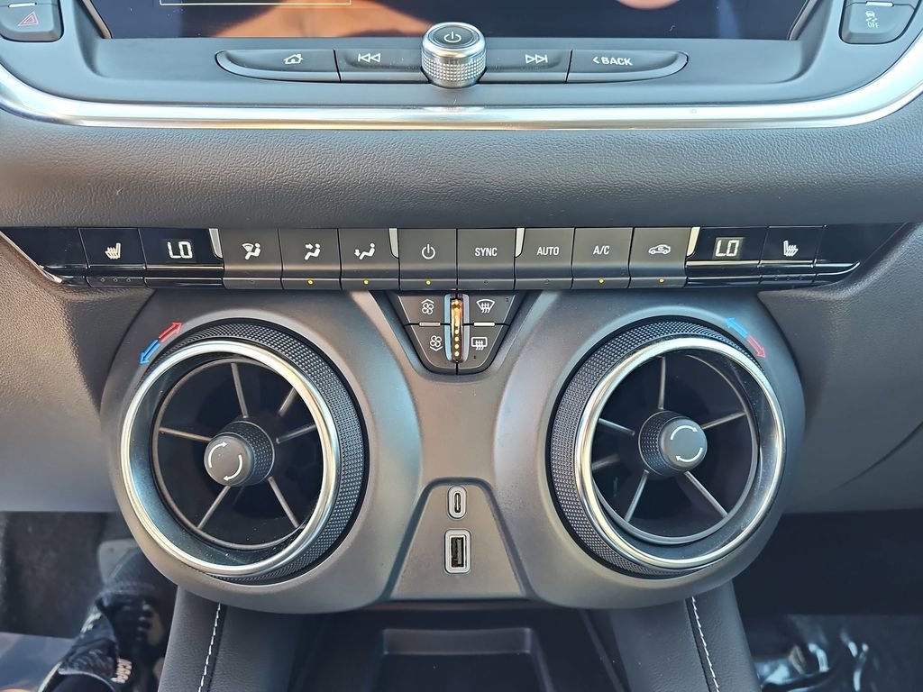 Used 2024 Chevrolet Blazer LT w/ Convenience Package image 27
