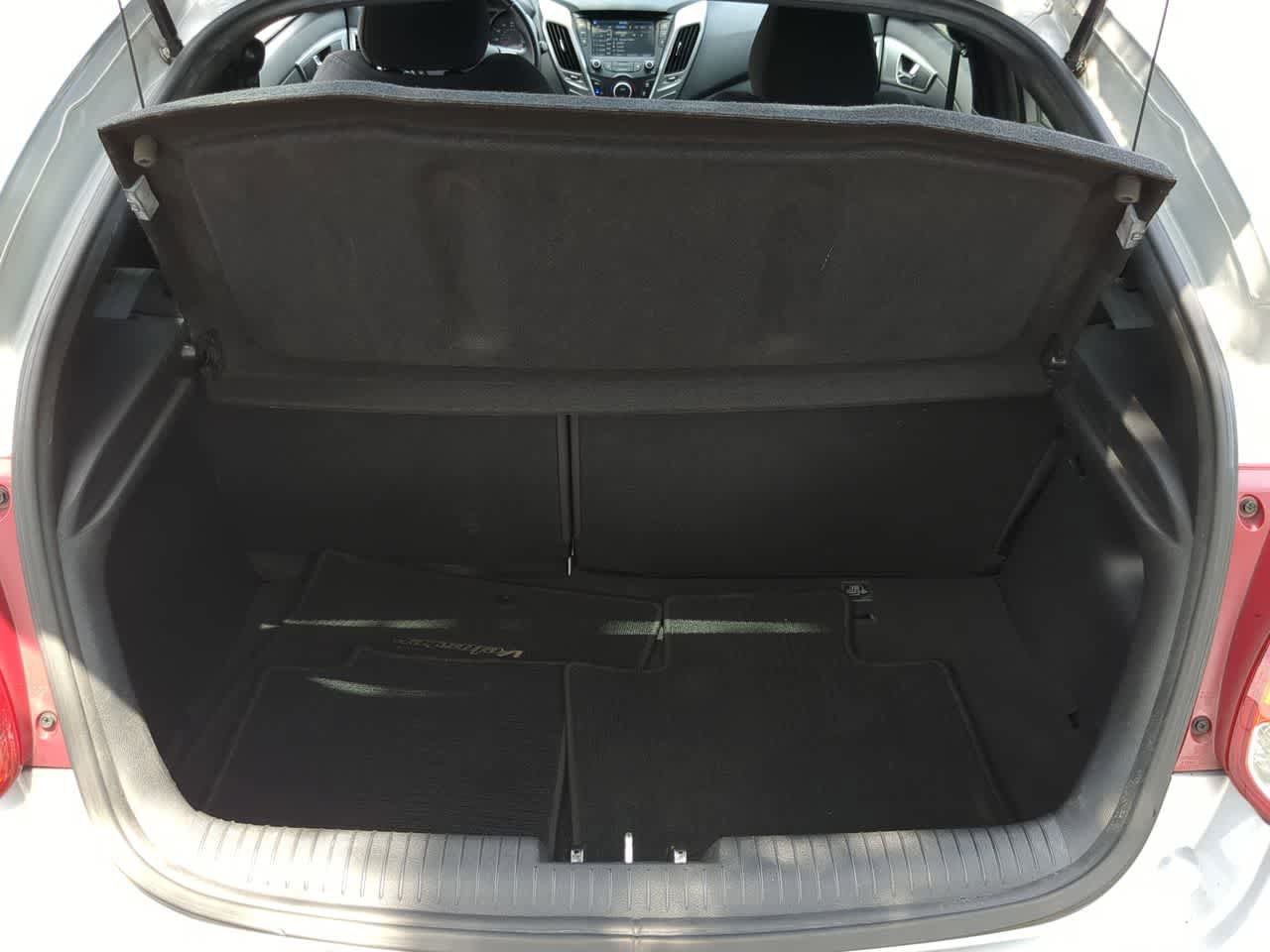 Used 2017 Hyundai Veloster Value Edition FWD image 35