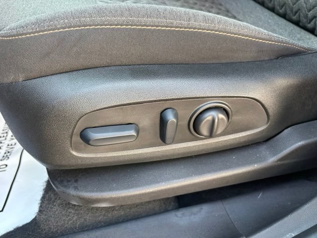 Used 2024 Chevrolet Equinox LT w/ Driver Convenience Package AWD/4WD image 22