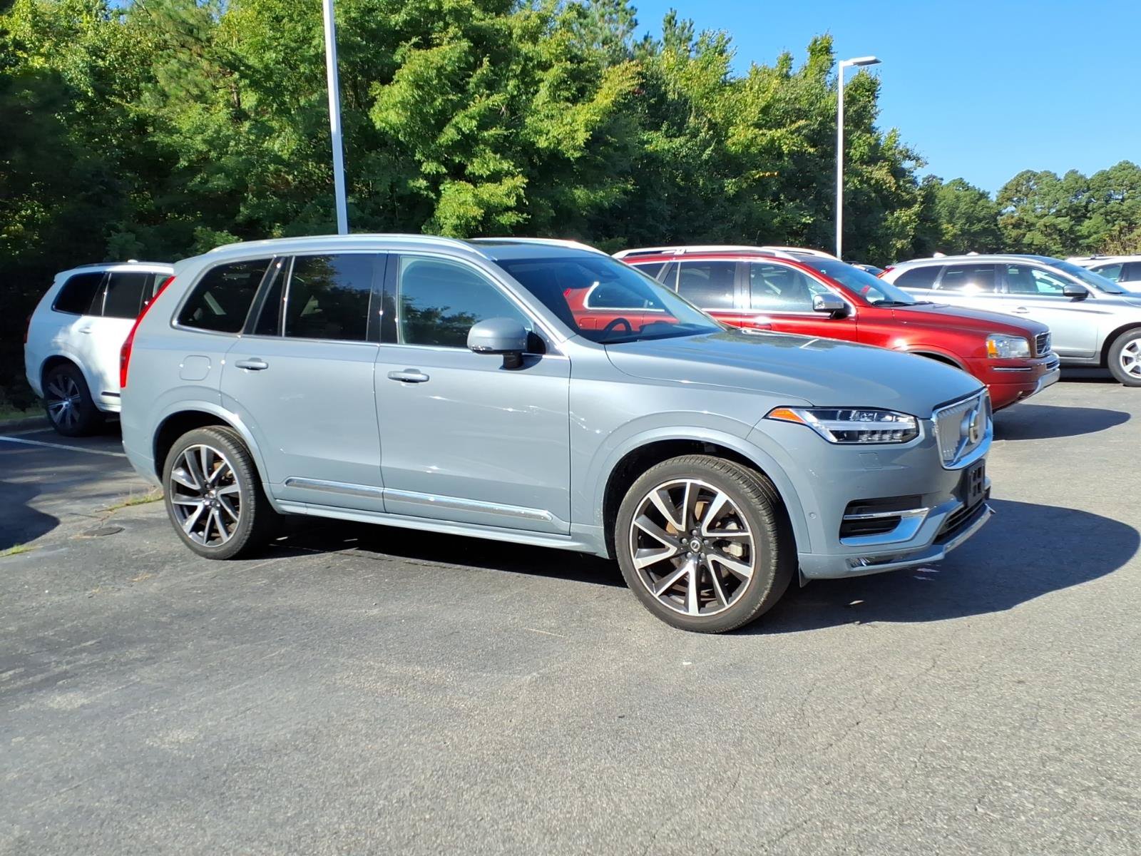 Used 2023 Volvo XC90 B5 Plus w/ Protection Package Premier AWD/4WD image 2