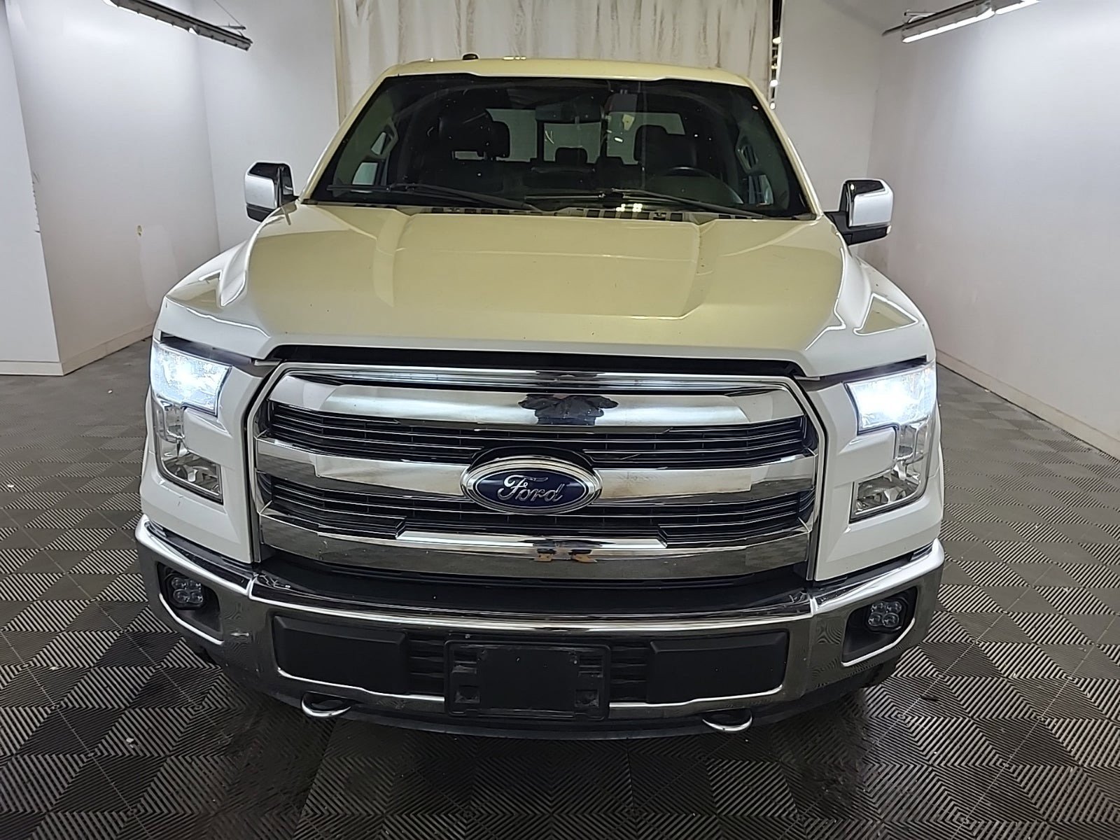 Used 2016 Ford F150 Lariat image 3