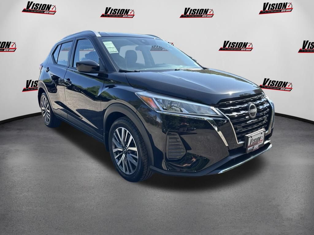 Used 2023 Nissan Kicks SV FWD image 7