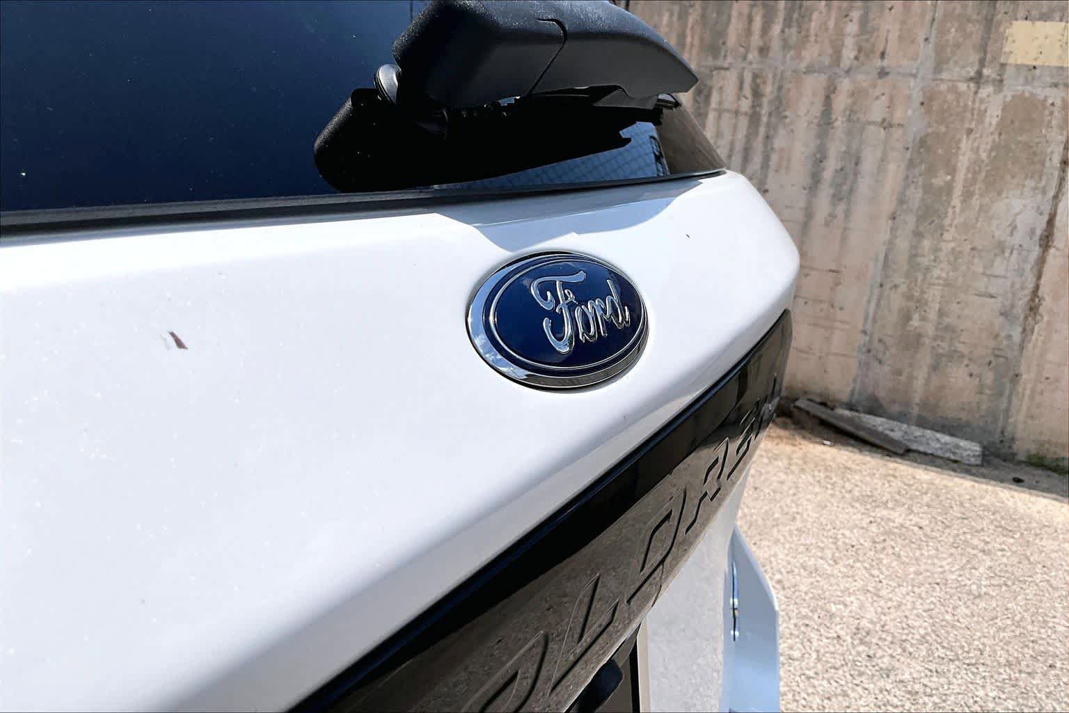 Used 2021 Ford Explorer ST w/ Equipment Group 401A AWD/4WD image 30