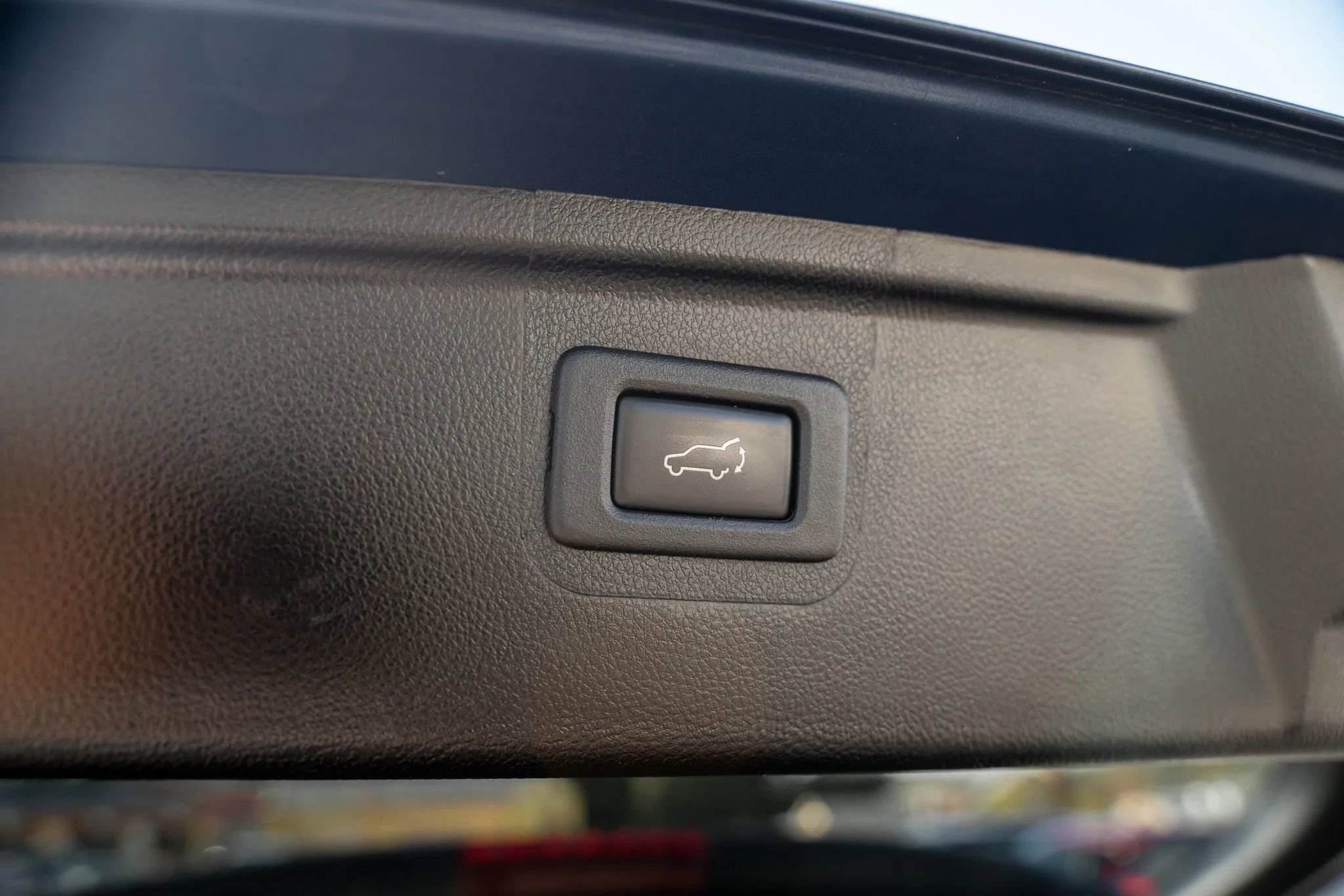 Used 2019 Subaru Outback 2.5i Limited w/ Popular Package #2 image 11