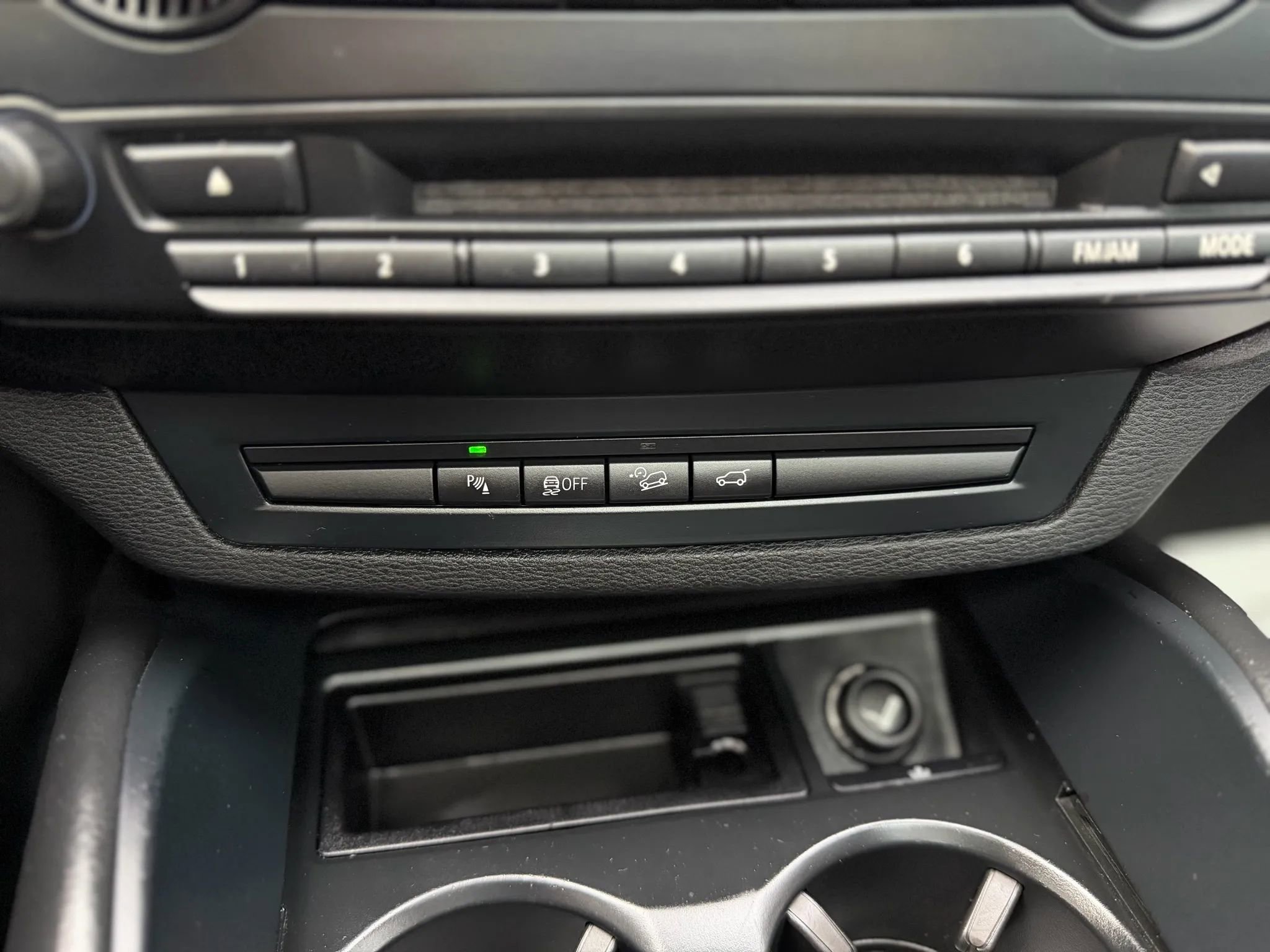 Used 2010 BMW X5 M image 25