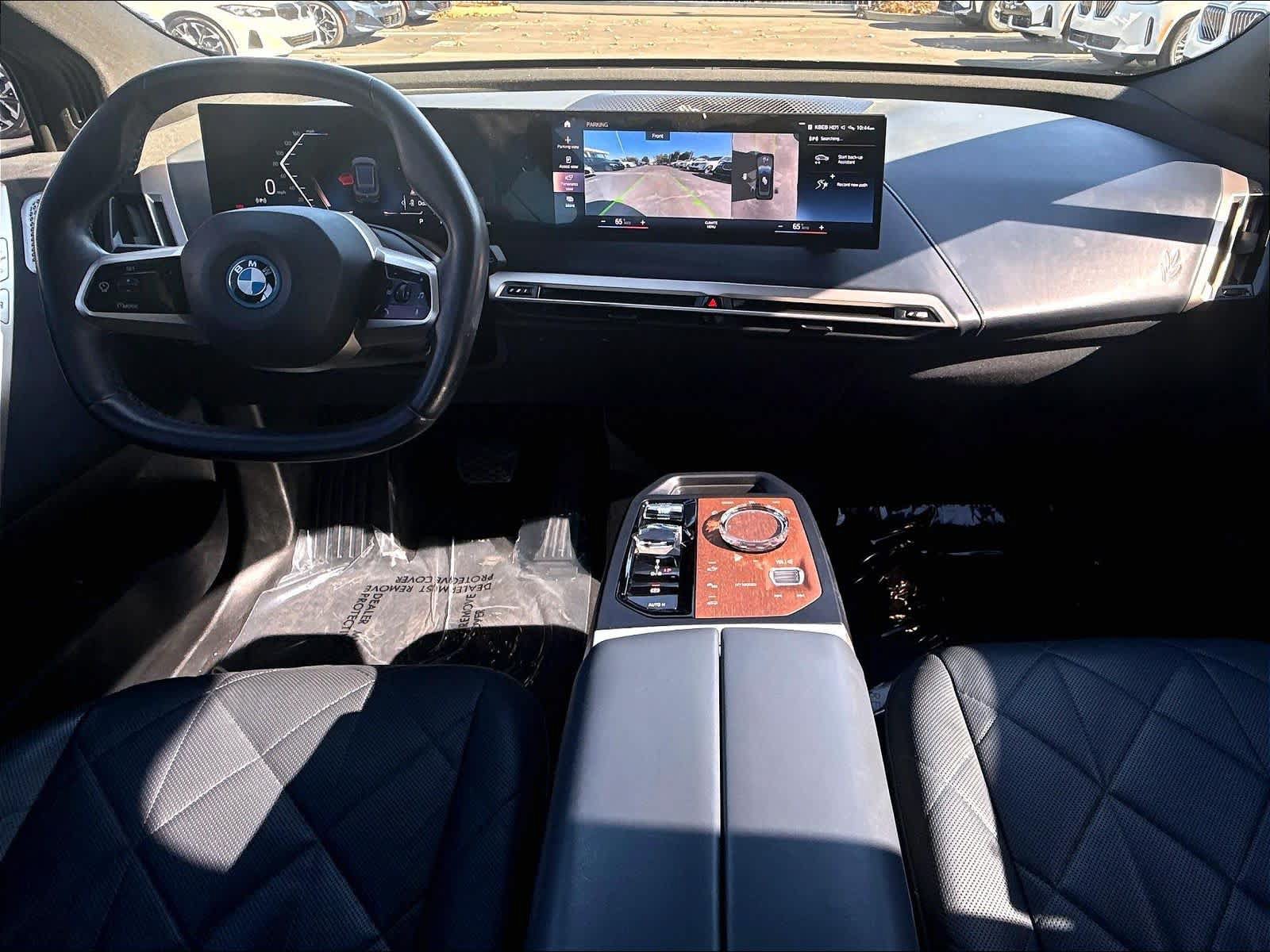 Used 2023 BMW iX M60 w/ Executive Package AWD/4WD image 9
