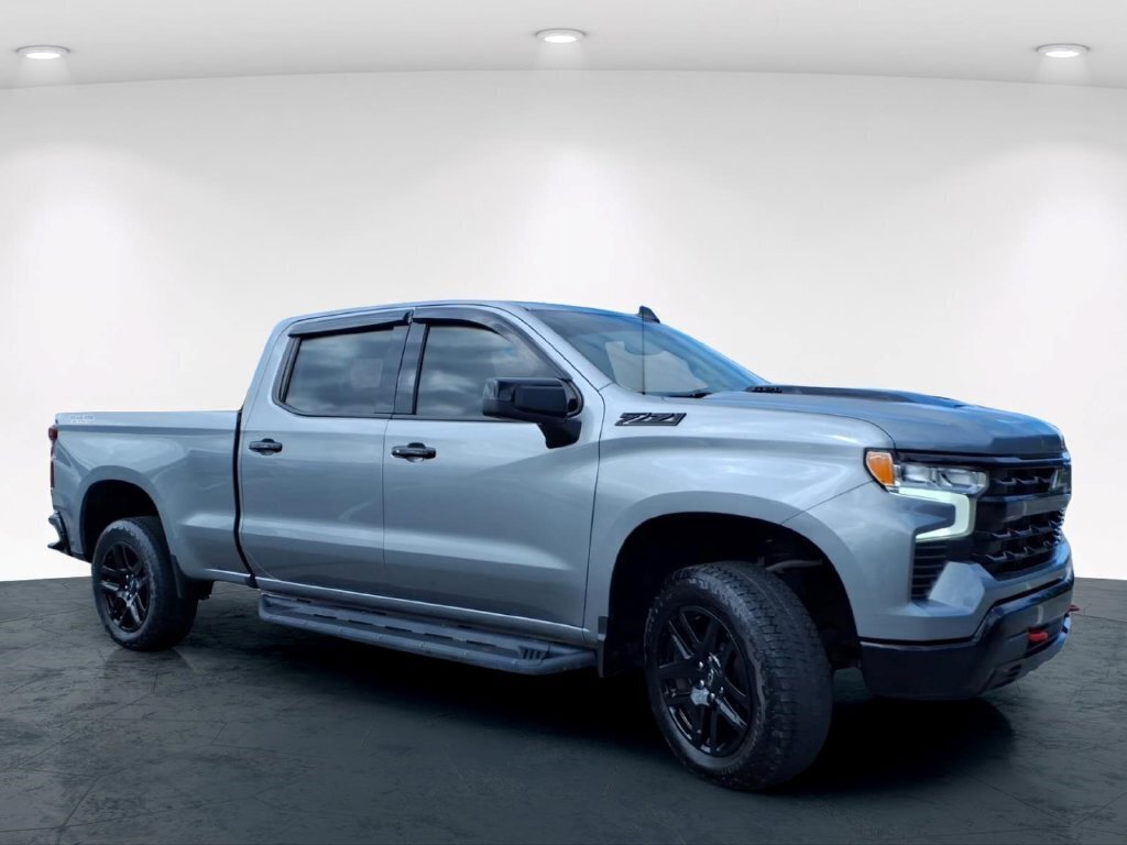 Used 2024 Chevrolet Silverado 1500 LT Trail Boss w/ Convenience Package II AWD/4WD image 5