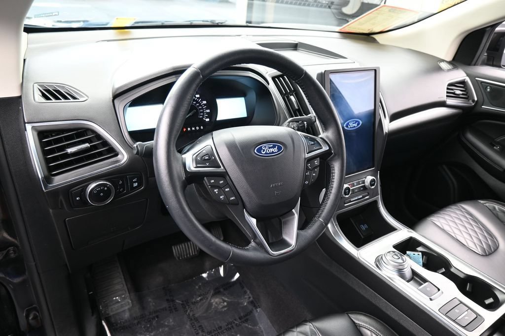 Used 2024 Ford Edge Titanium AWD/4WD image 11