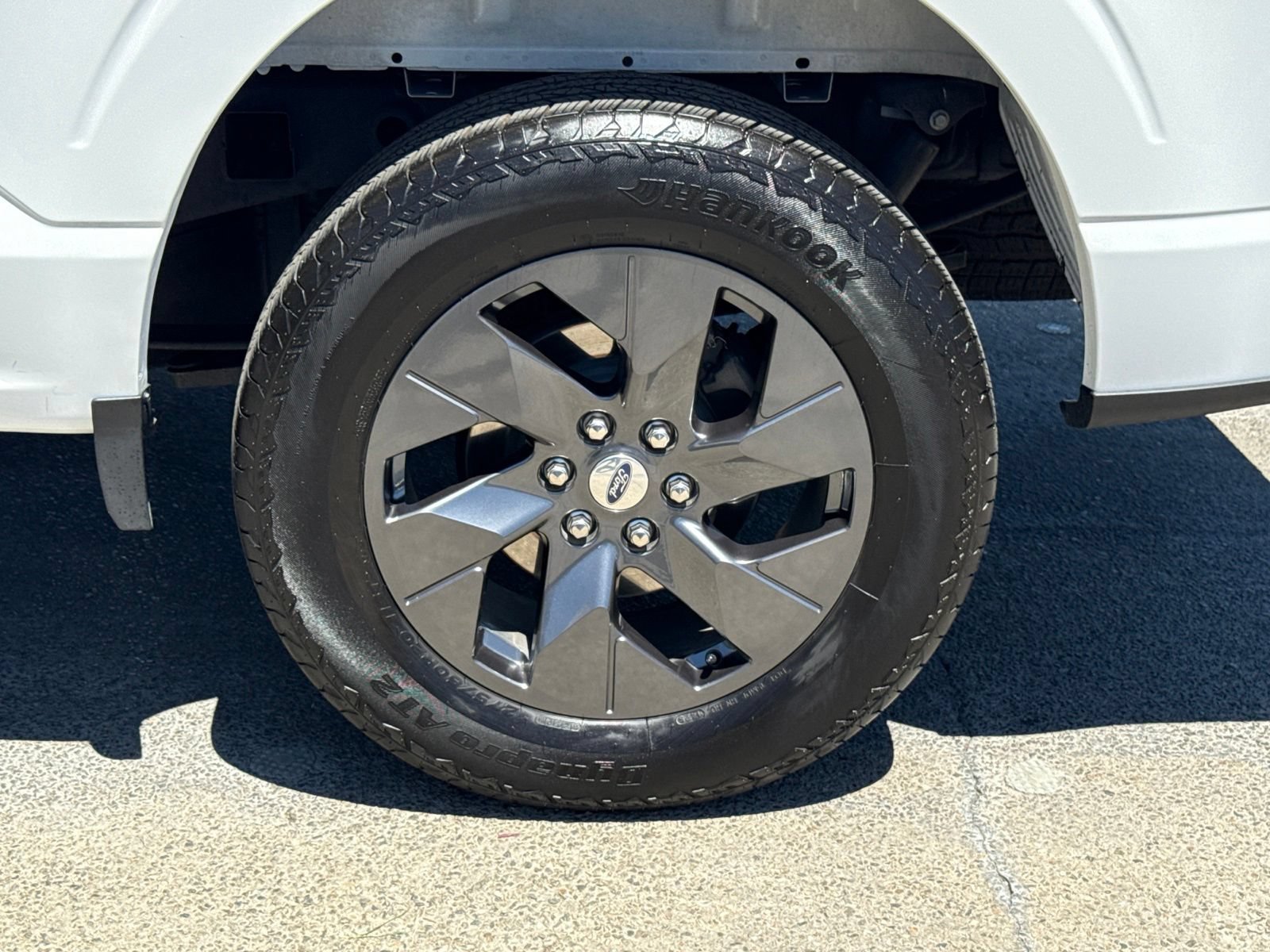 Used 2024 Ford F150 XL w/ Equipment Group 103A High RWD image 17