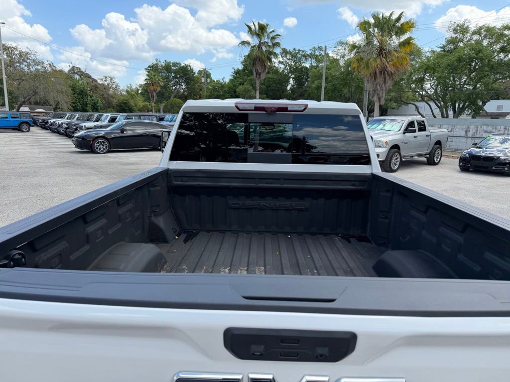 Used 2024 GMC Sierra 2500 Denali Ultimate AWD/4WD image 6