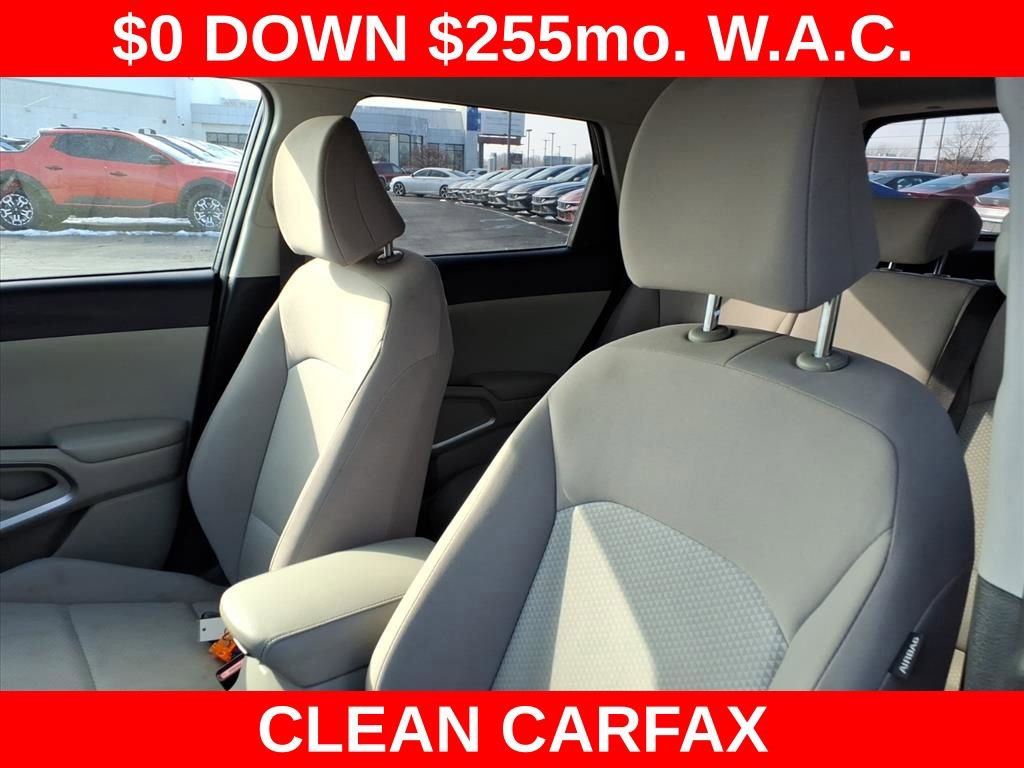 Used 2022 Kia Soul LX image 12