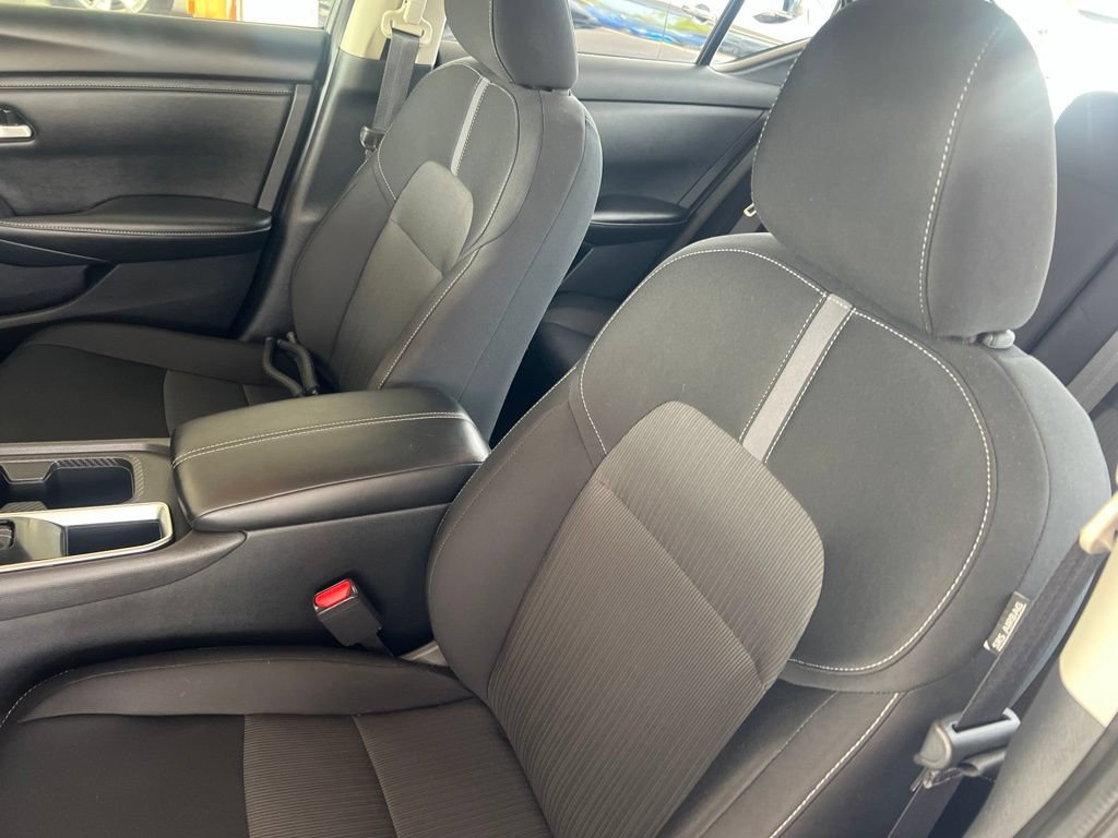 Used 2024 Nissan Sentra SV w/ Trunk Package FWD image 5