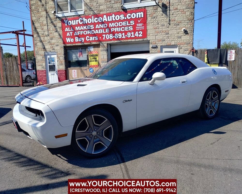 Used 2010 Dodge Challenger SE image 1