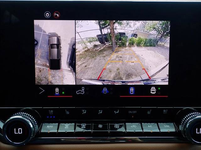 Used 2025 GMC Canyon AT4 w/ Technology Plus Package AWD/4WD image 17