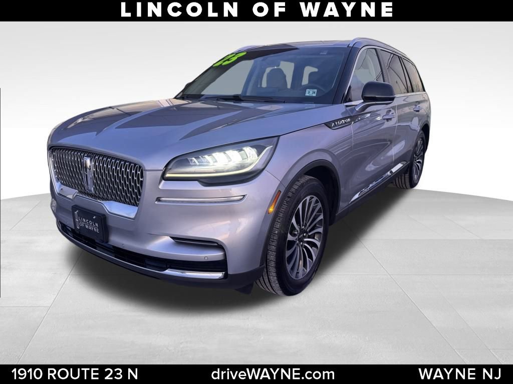 Used 2023 Lincoln Aviator Reserve w/ Elements Package Plus image 1