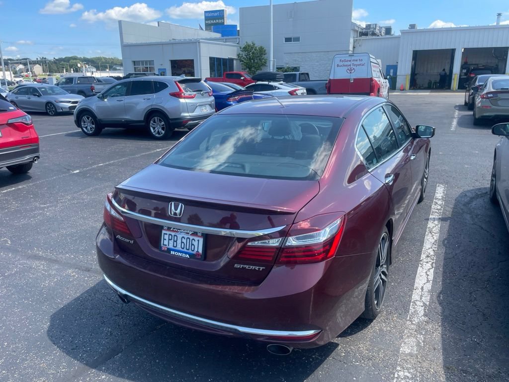 Used 2016 Honda Accord Sport image 9