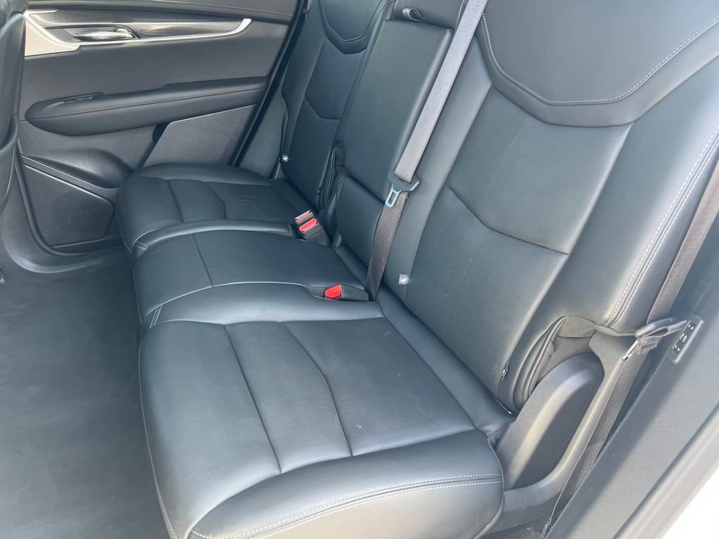 Used 2024 Cadillac XT6 Sport w/ LPO, Onyx Lite Package image 14