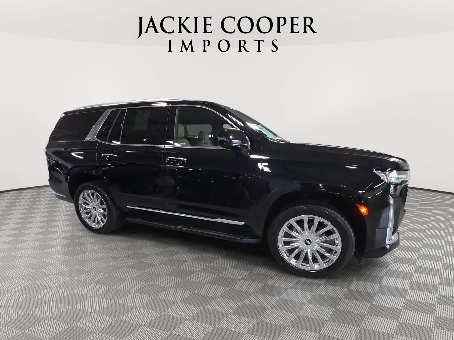 Used 2024 Cadillac Escalade Premium Luxury RWD image 4