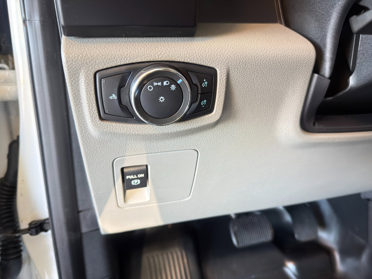 Used 2016 Ford F150 XL w/ Equipment Group 101A Mid image 22