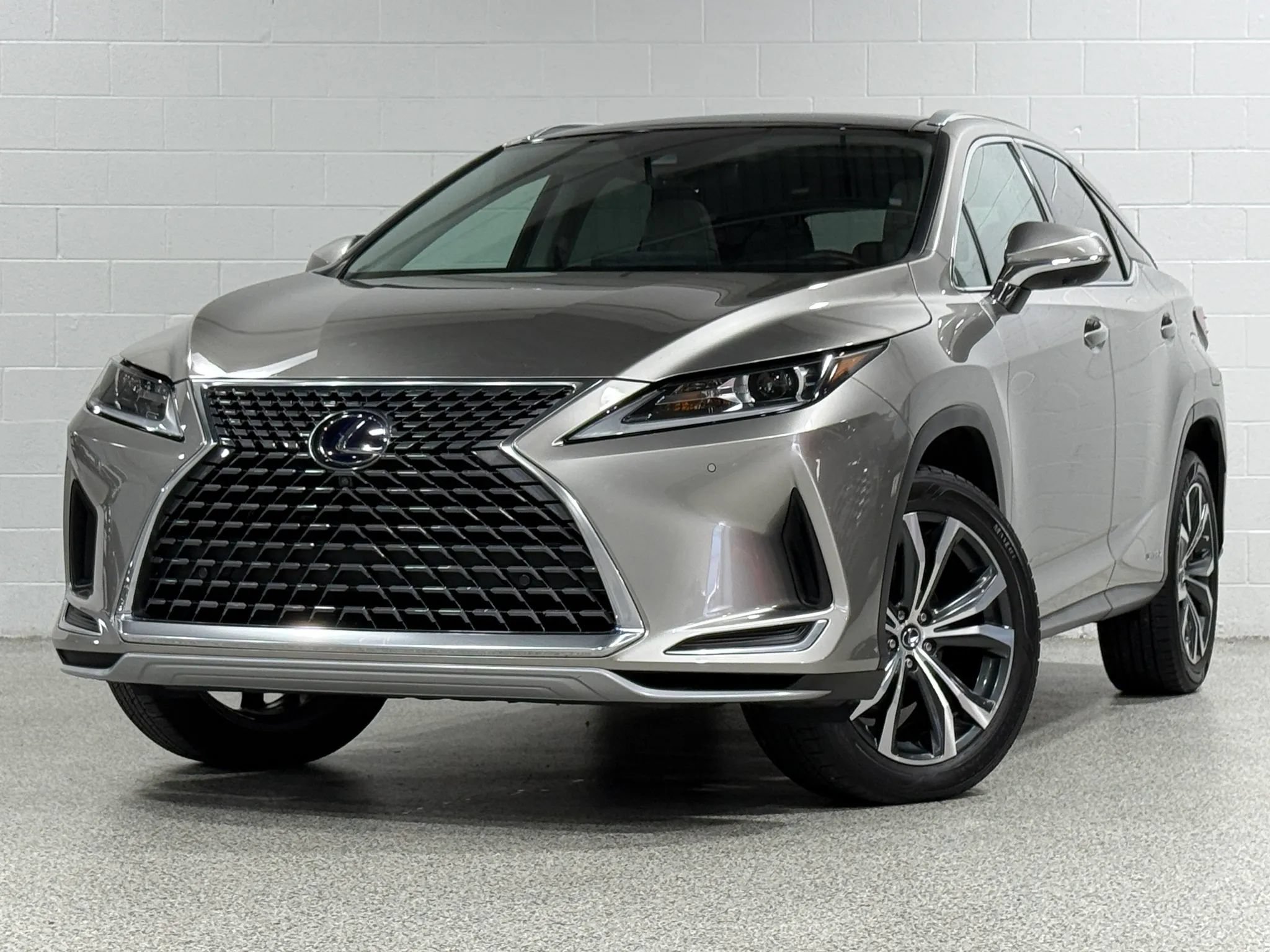 Used 2021 Lexus RX 450h AWD w/ Premium Package image 2