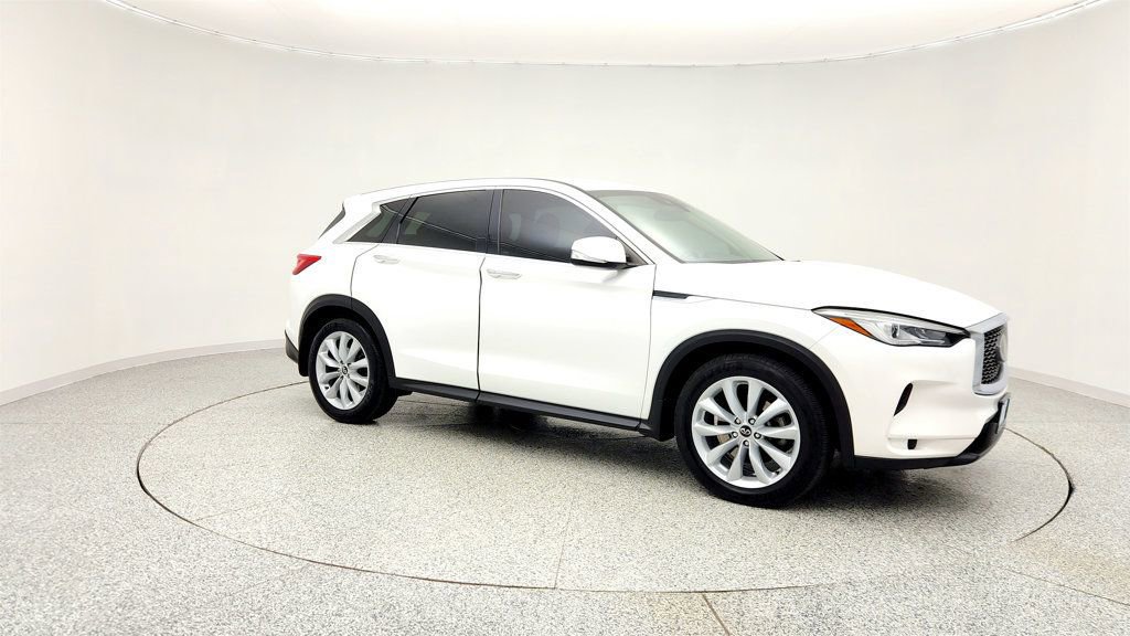 Used 2019 INFINITI QX50 Pure image 2
