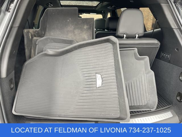 Used 2024 Cadillac XT6 Premium Luxury w/ LPO, Floor Liner Package AWD/4WD image 36