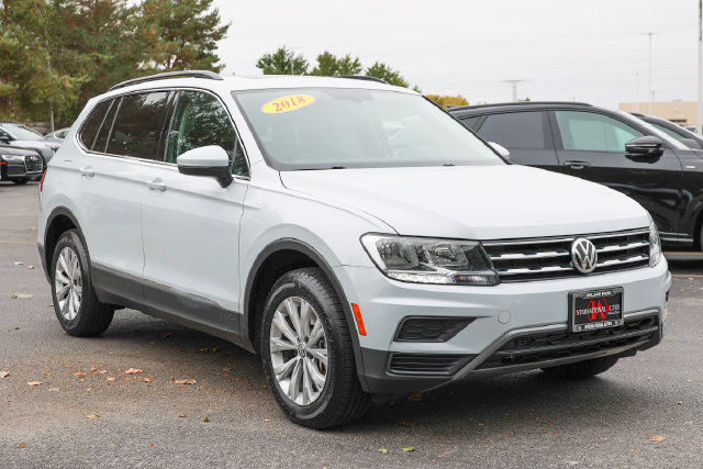 Used 2018 Volkswagen Tiguan SE w/ Panoramic Sunroof Package AWD/4WD image 18