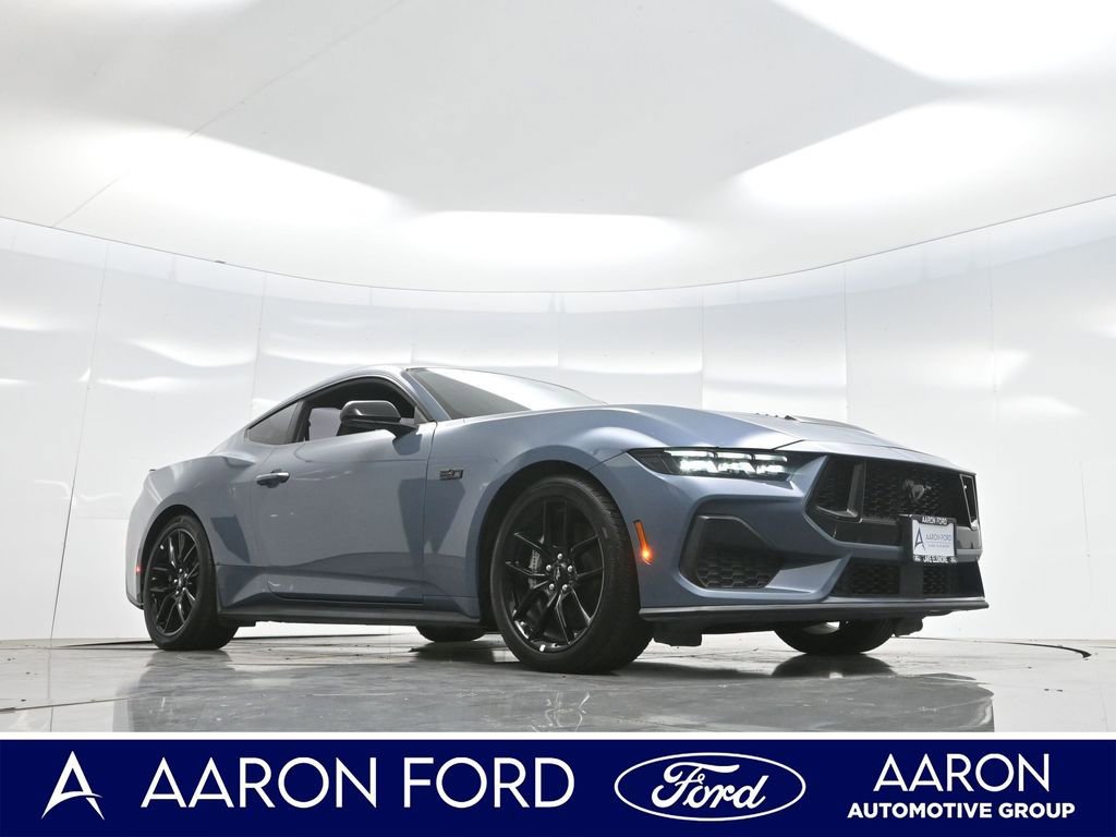 Used 2024 Ford Mustang GT image 3