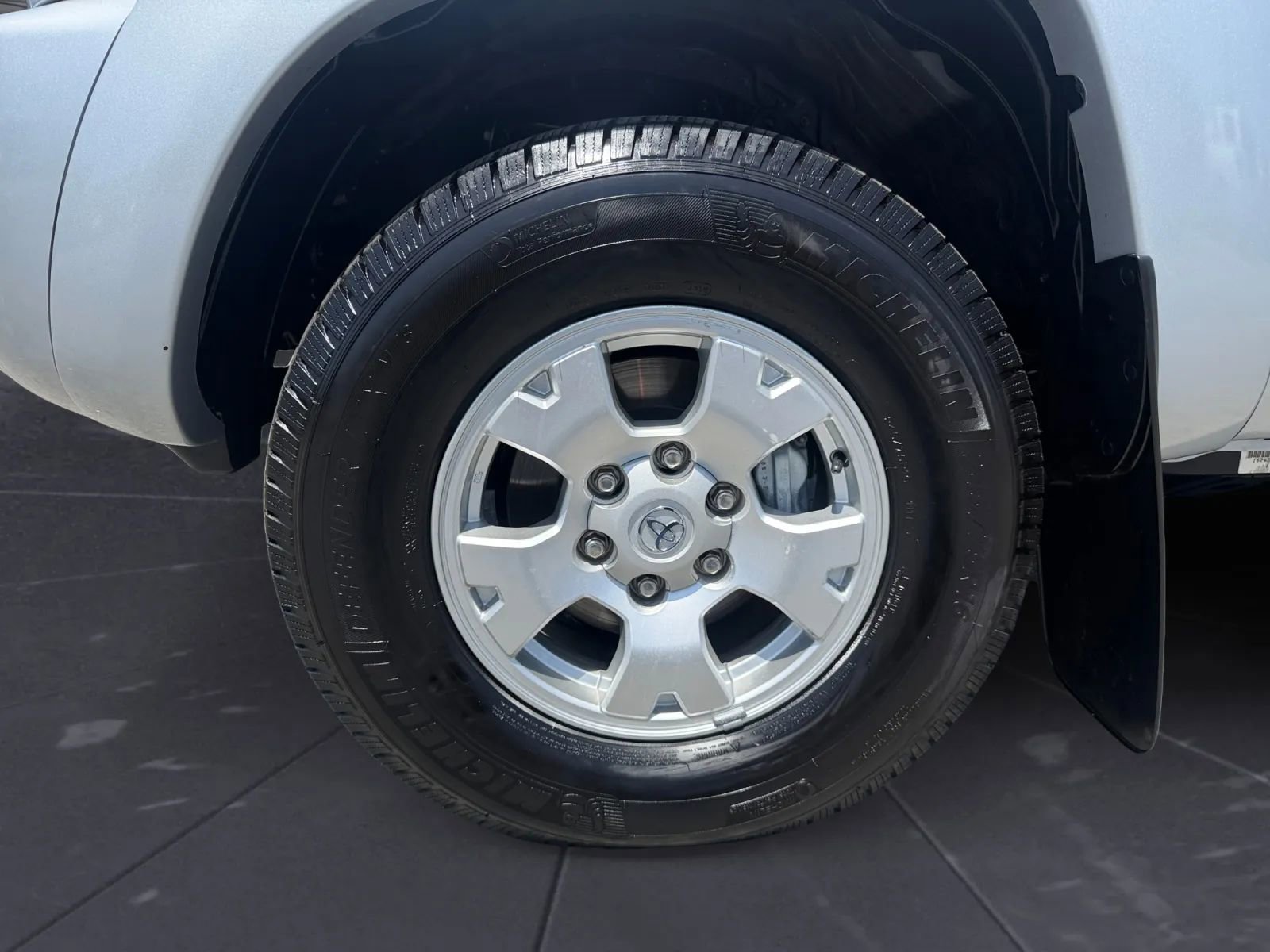 Used 2011 Toyota Tacoma 4x4 Double Cab w/ SR5 Pkg #2 w/JBL Audio image 27