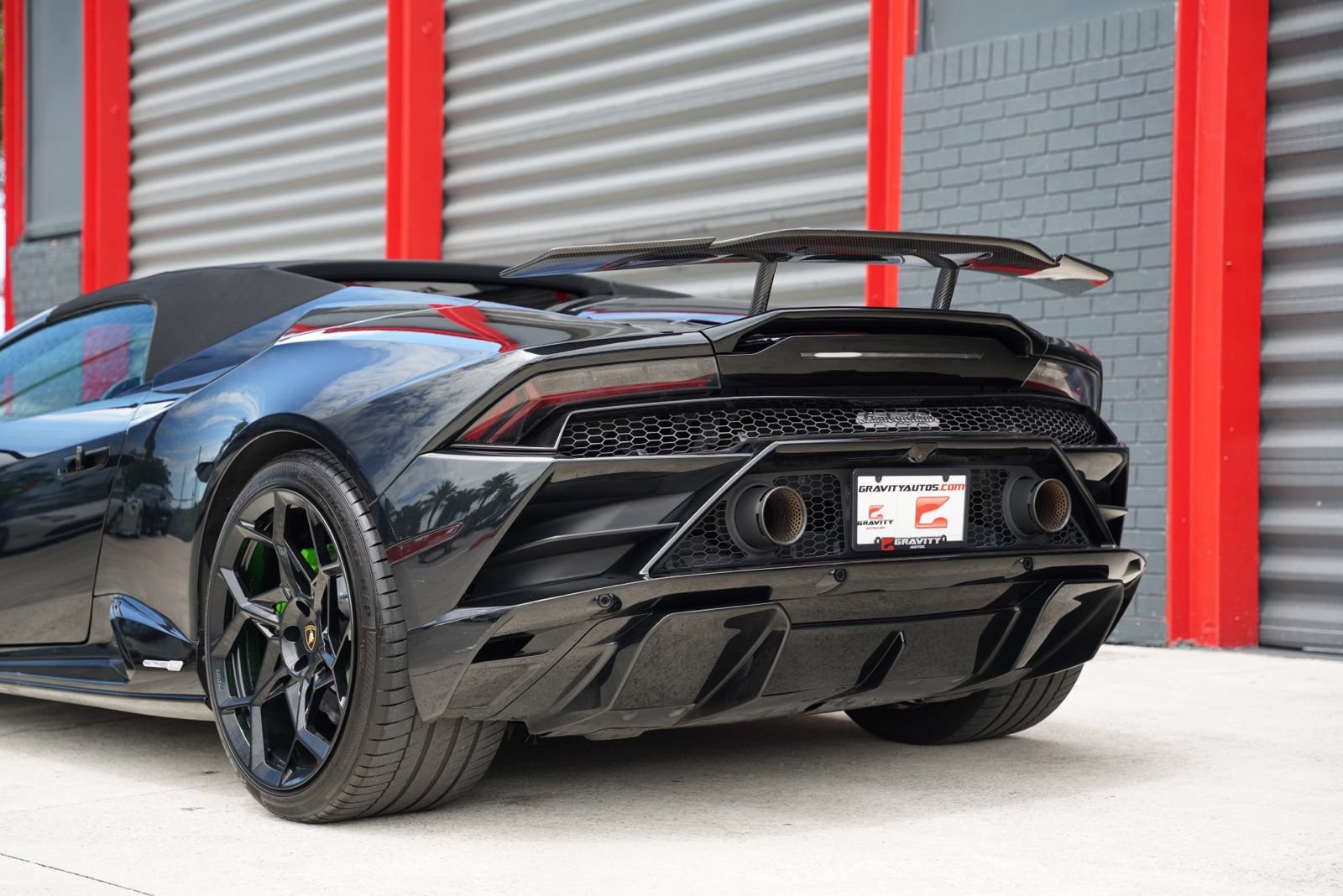 Used 2021 Lamborghini Huracan EVO RWD image 8